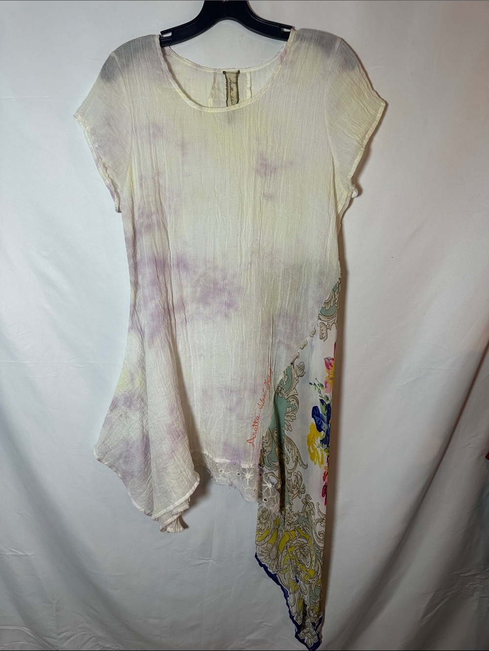 Aratta silent journey mixed-media cream Tunic Lavender Tie-Dye and Floral Hem